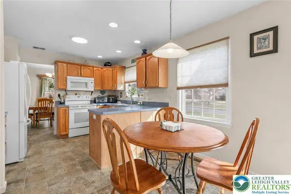 1712 9th ST, Bethlehem Twp, PA 18020