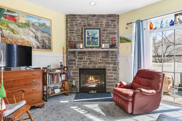 4 Hope St, Lopatcong Twp., NJ 08865