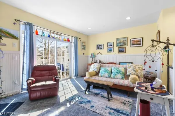 4 Hope St, Lopatcong Twp., NJ 08865