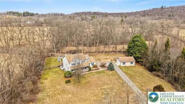 181 Lower Cherry Valley RD, Hamilton Twp, PA 18353