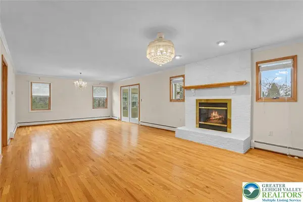 4950 Harvey RD, Bethlehem Twp, PA 18020