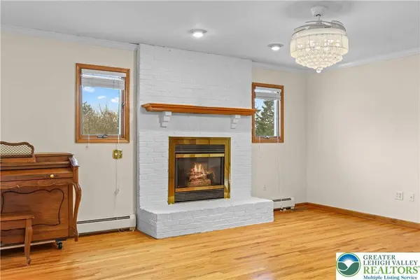 4950 Harvey RD, Bethlehem Twp, PA 18020