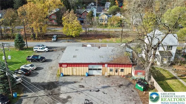 399 Oak ST, East Stroudsburg, PA 18301