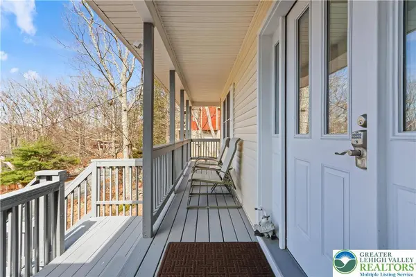 226 Regent ST, Lehman Twp, PA 18324