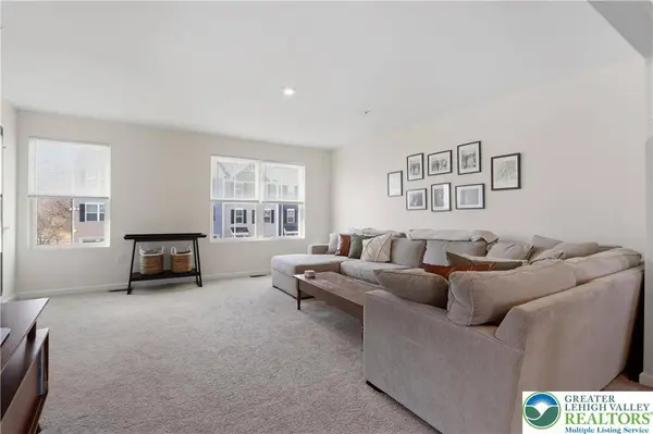 1929 Alex RD, Easton, PA 18040