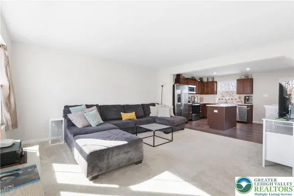 514 Delta RD, Allen Twp, PA 18067