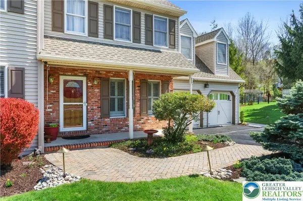 1625 Arrowwood DR, Forks Twp, PA 18040