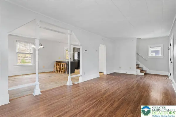 605 Wallace ST, Stroudsburg, PA 18360