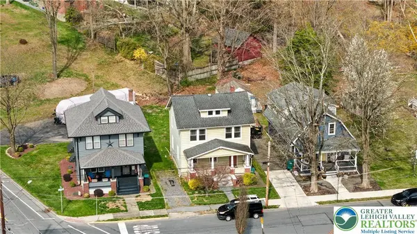 605 Wallace ST, Stroudsburg, PA 18360