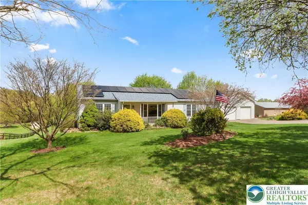 540 Bauer RD, Moore Twp, PA 18014
