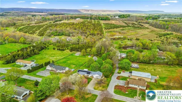 540 Bauer RD, Moore Twp, PA 18014
