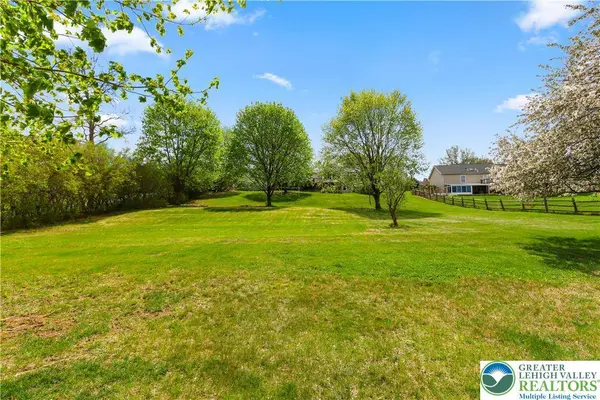 540 Bauer RD, Moore Twp, PA 18014