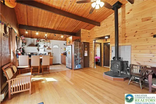 214 Mockingbird CT, Lehman Twp, PA 18324