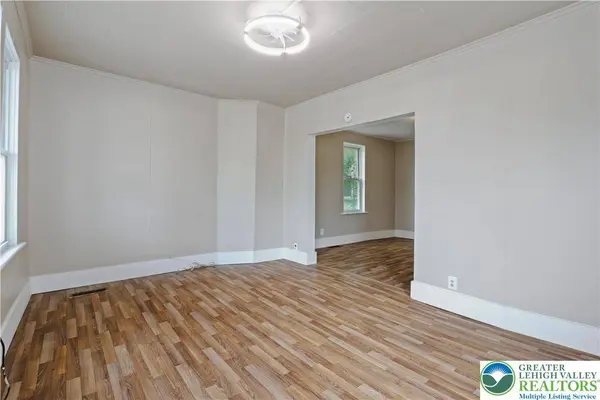949 Wyandotte ST, Bethlehem City, PA 18015