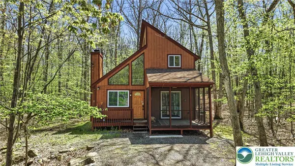 3303 Greenbriar DR, Stroud Twp, PA 18301