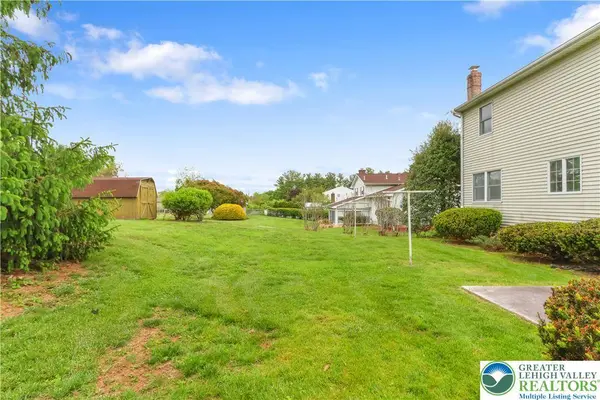 2213 High Point CT, Palmer Twp, PA 18045