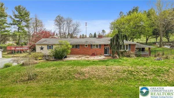 1042 Neffs Laurys RD, North Whitehall Twp, PA 18059