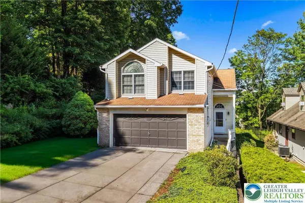 721 Wistar ST, Salisbury Twp, PA 18015