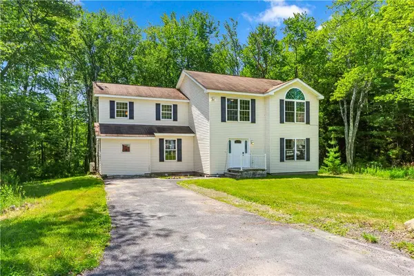 1229 Fern DR, Coolbaugh Twp, PA 18346