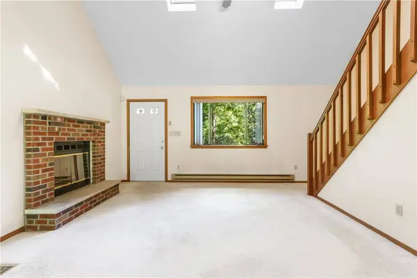 1422 Melrose TER, Stroudsburg, PA 18301