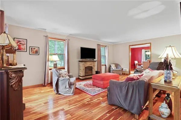 209 Remington RD, Smithfield Twp, PA 18301