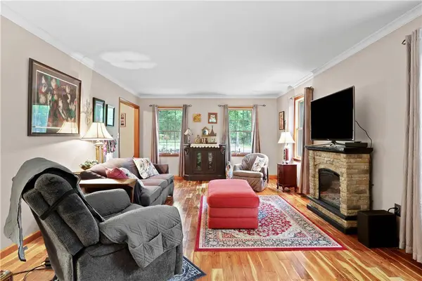 209 Remington RD, Smithfield Twp, PA 18301