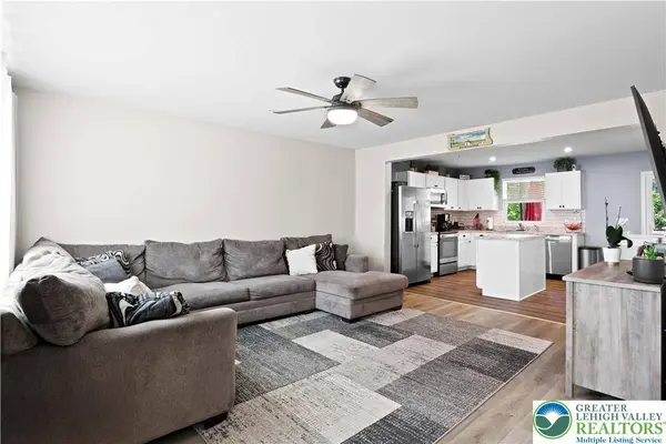 2336 Alex RD, Forks Twp, PA 18040