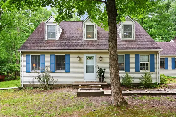 209 Remington RD, Smithfield Twp, PA 18301