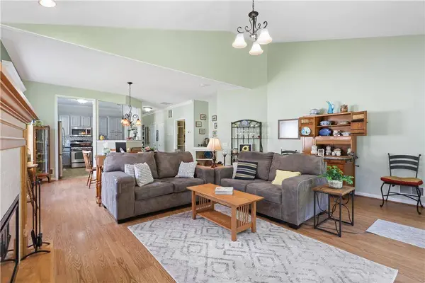 46 Glenmoor CIR N, Easton, PA 18045