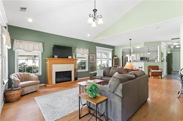 46 Glenmoor CIR N, Easton, PA 18045