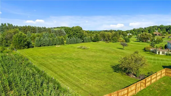 830 Gideons CT, Moore Twp, PA 18014