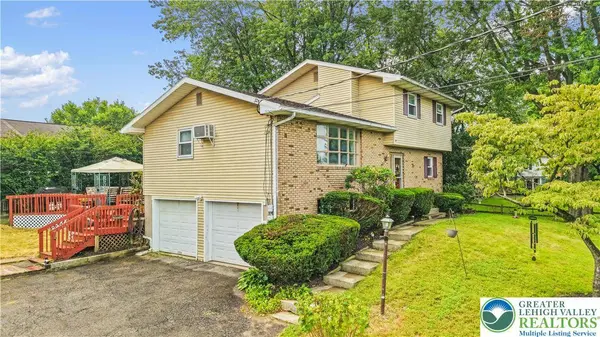 3360 Allen ST, Palmer Twp, PA 18045