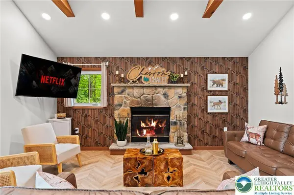 111 Chitimacha DR, Coolbaugh Twp, PA 18347