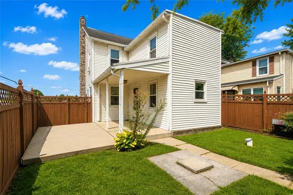 7588 Trexler CIR, Upper Macungie Twp, PA 18087