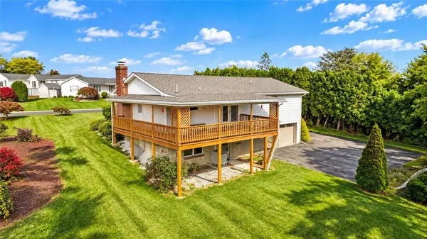 3712 Highland RD, North Whitehall Twp, PA 18078