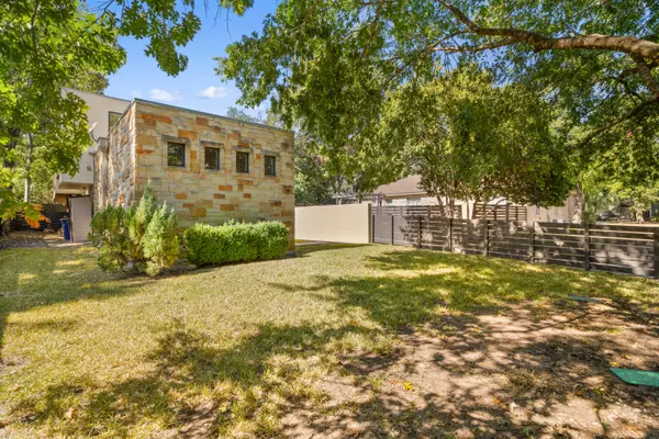 Austin, TX 78703-3040,2410 Sharon Ln #A