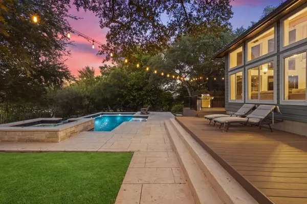 106 El Norte Ct, Lakeway, TX 78734-4515