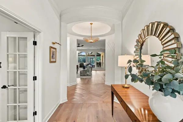 581 Aspen Dr, Austin, TX 78737-4592