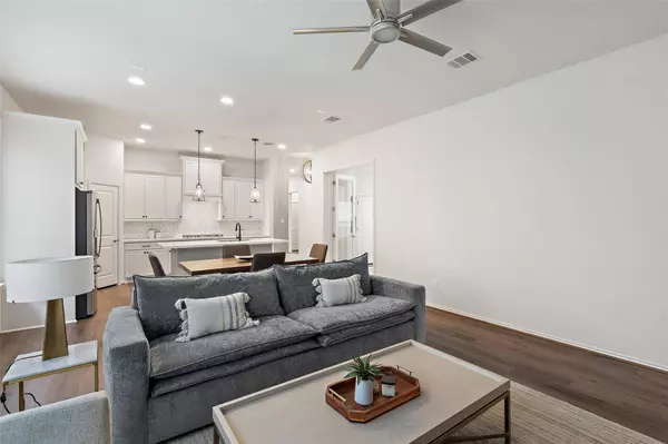 109 Freeman LOOP, Liberty Hill, TX 78642