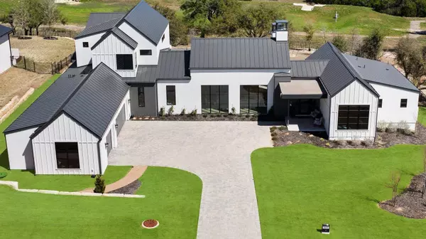 5805 Twin Peaks TRCE, Austin, TX 78738