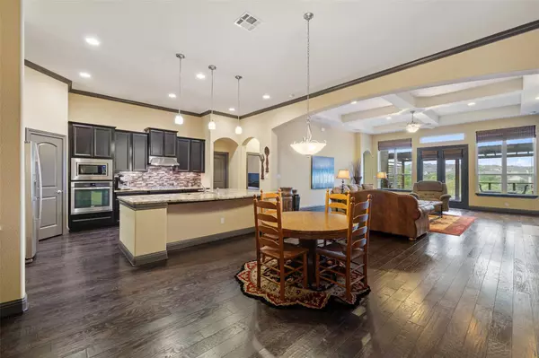 5612 Cherokee Draw RD, Austin, TX 78738