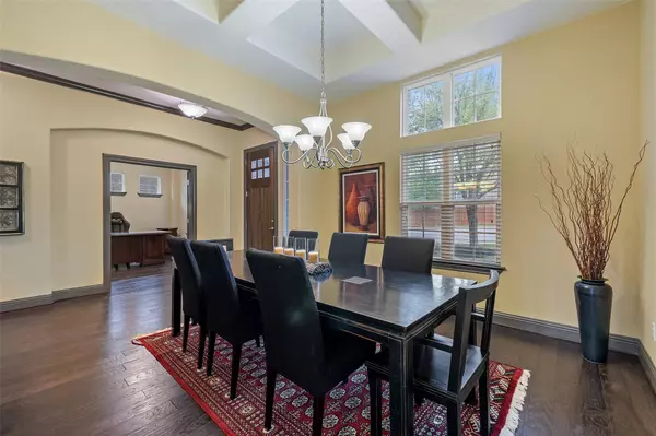 5612 Cherokee Draw RD, Austin, TX 78738