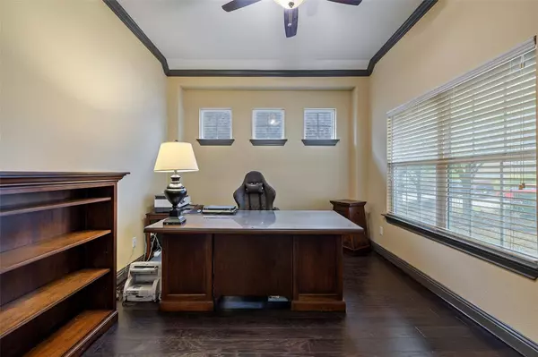 5612 Cherokee Draw RD, Austin, TX 78738