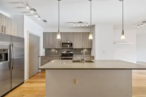 3600 S Lamar BLVD #206, Austin, TX 78704