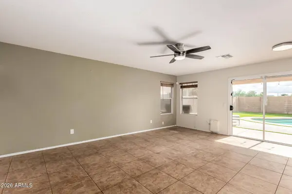 1491 E ROLLS Road, San Tan Valley, AZ 85143