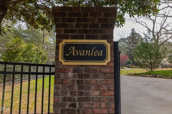 1121 Erins Way Lane, Raleigh, NC 27614