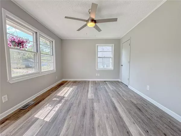 208 Hay ST, High Point, NC 27260