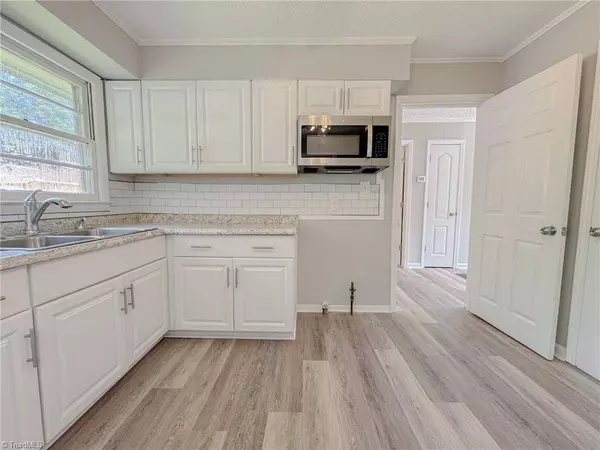 208 Hay ST, High Point, NC 27260