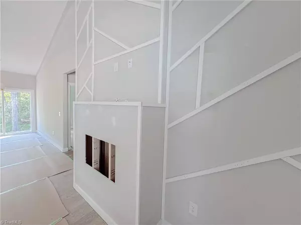 5909 Dehaven RD, Pleasant Garden, NC 27313