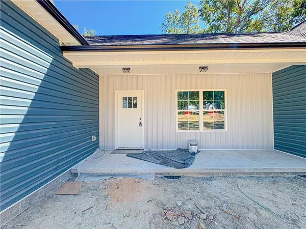 5909 Dehaven RD, Pleasant Garden, NC 27313